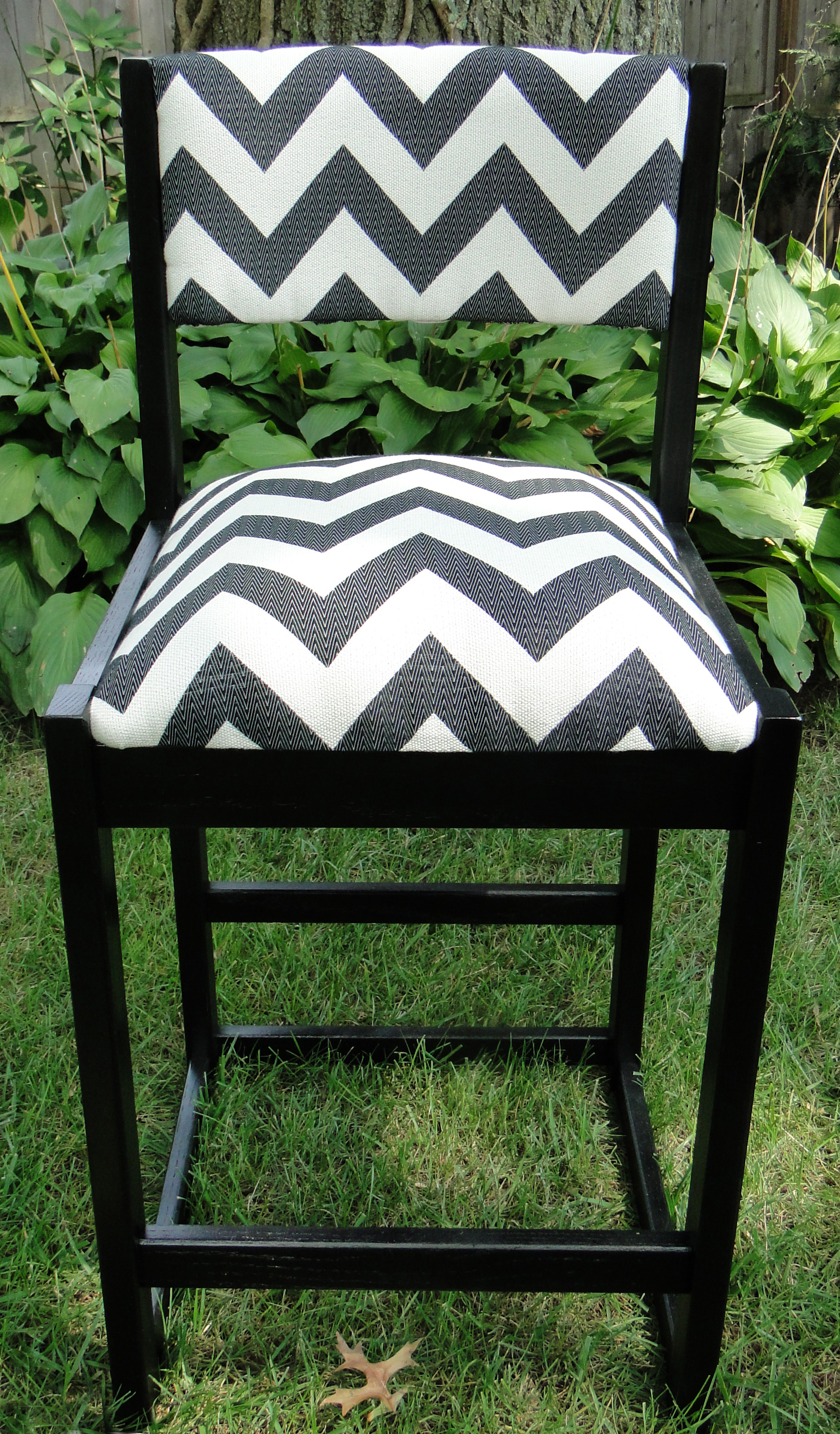 Single chair with makeover