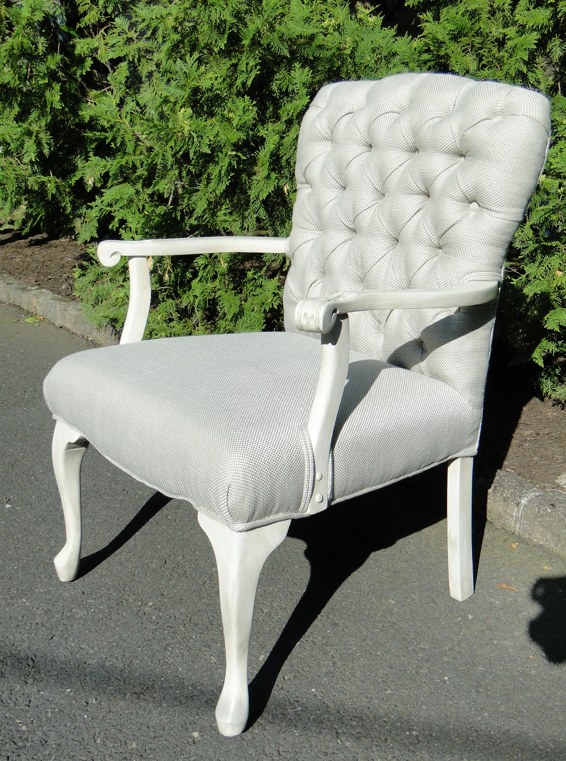 After side front angle view driveway.JPG