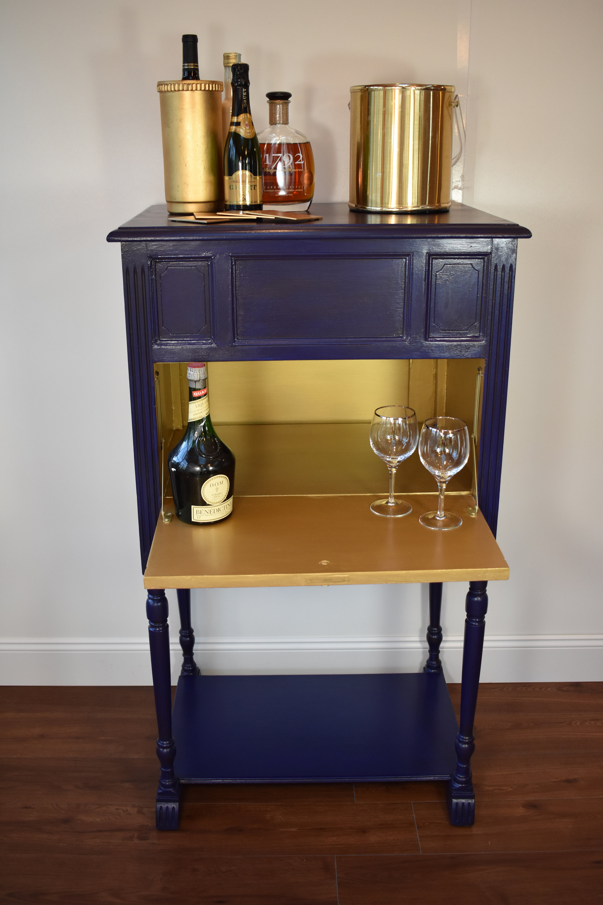 Use as a serving bar for entertaining