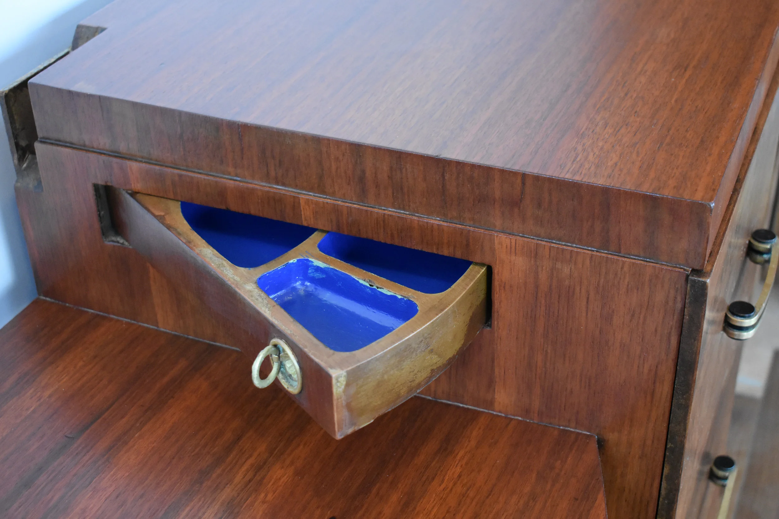 After painted pull out drawer.jpg