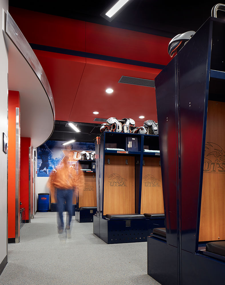 UTSA-Lockeroom02.jpg