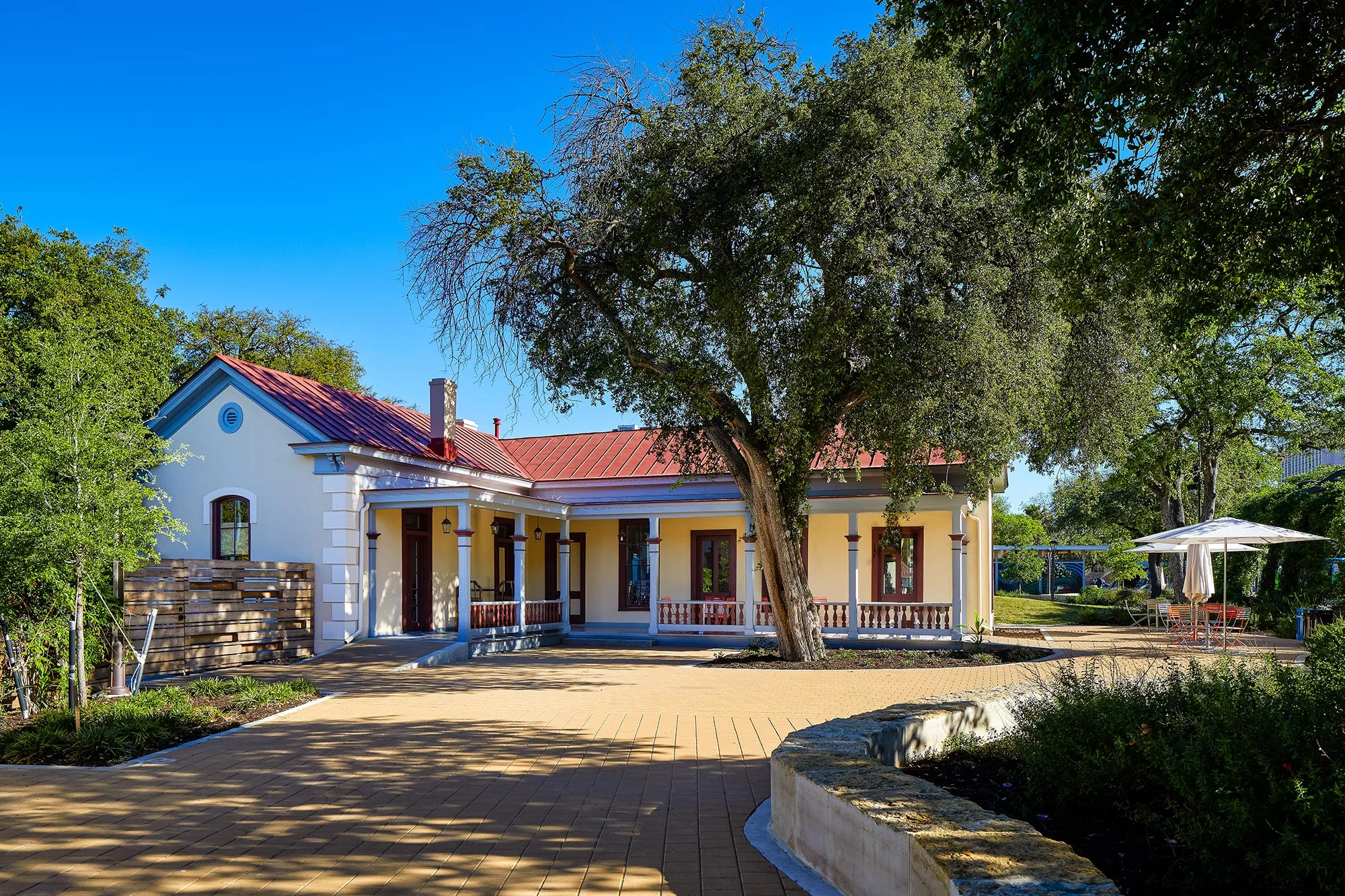 COMPLETE: Rehabilitation of Historic Homes @ Hemisfair Park