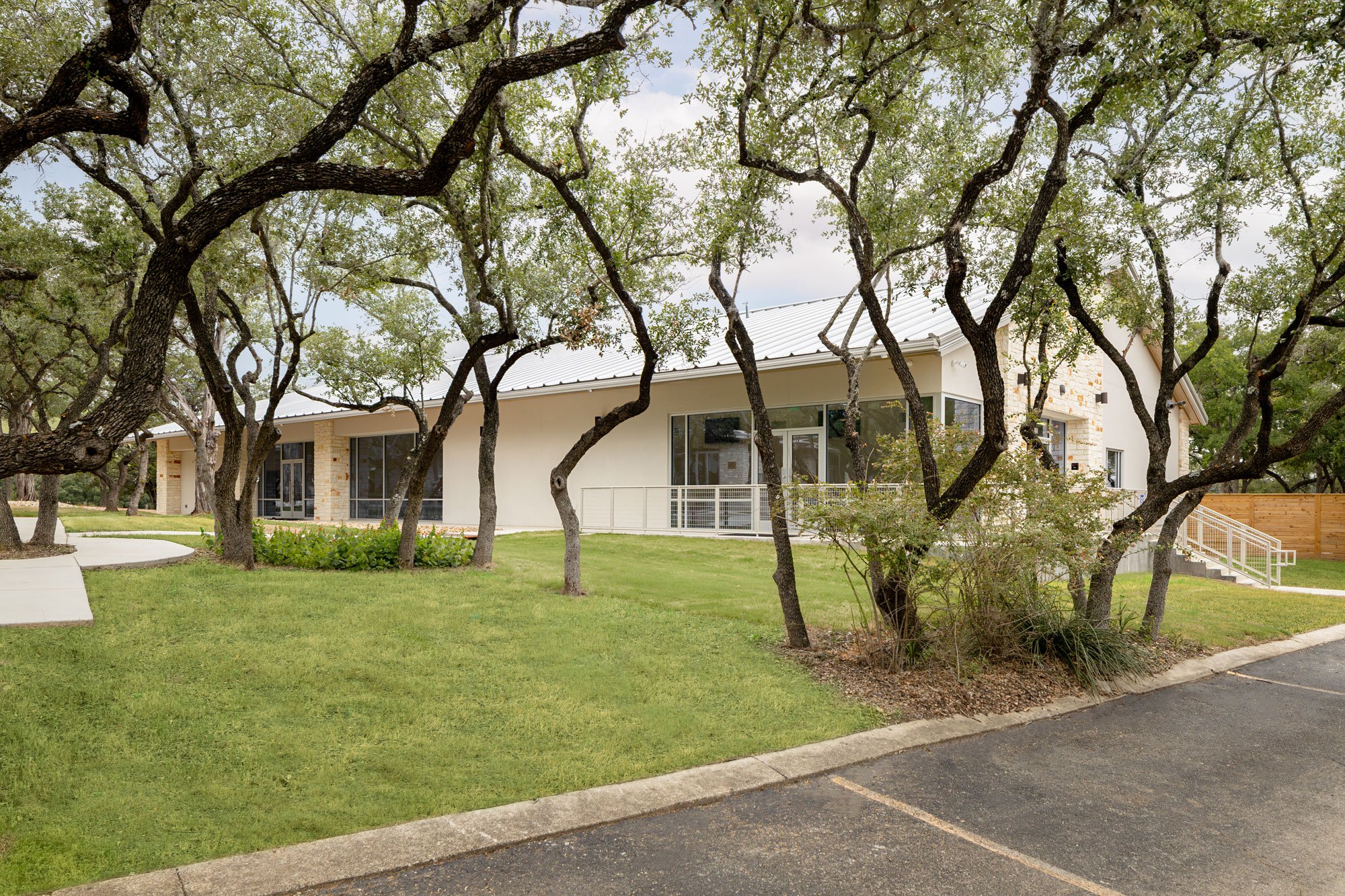 1-F&H---St-Thomas---Exterior-from-Entrance.jpg