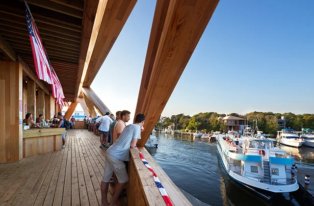 Fire-Island-Pines-Pavilion-HWKN-Weekend-Getaway-New-York-City-3.jpg
