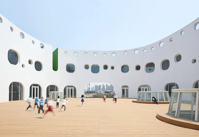 Loop-International-Kindergarten-School-By-Sako-Architects-12.jpg