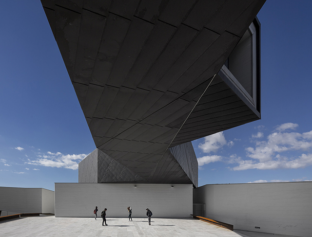 Ilhavo-Maritime-Museum-Extension-Arx-Architects-1.jpg