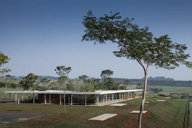 Fazanda-Boa-Vista-Equestrian-Center-Clubhouse-Isay-Weinfeld-6.jpg