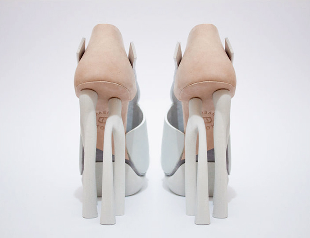 Chaemin-Hong-Bone-Inspired-3D-Printed-Shoes-High-Heels-Pumps-4.jpg