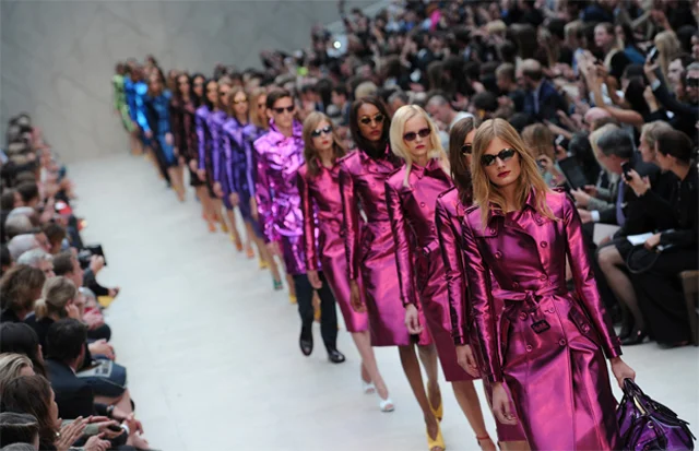 London-Fashion-Week-SS-2013-Burberry-Metalics-1.jpg