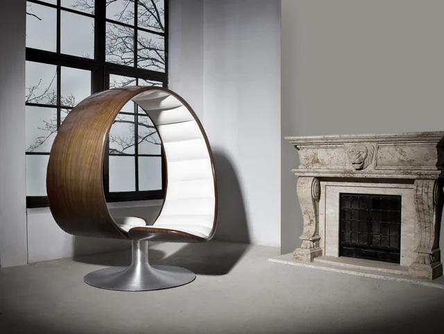 Hug-Chair-1.jpg