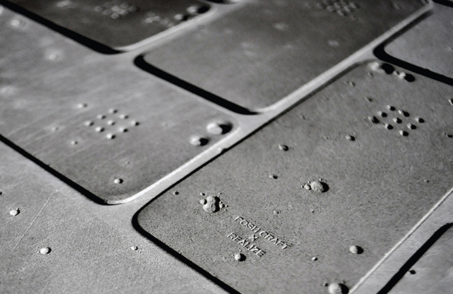 Concrete-Luna-Skin-iPhone5-Cover-Case-2.jpg