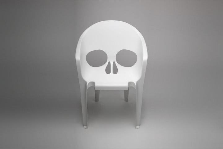 Skull-Pool-Chair-1.jpg