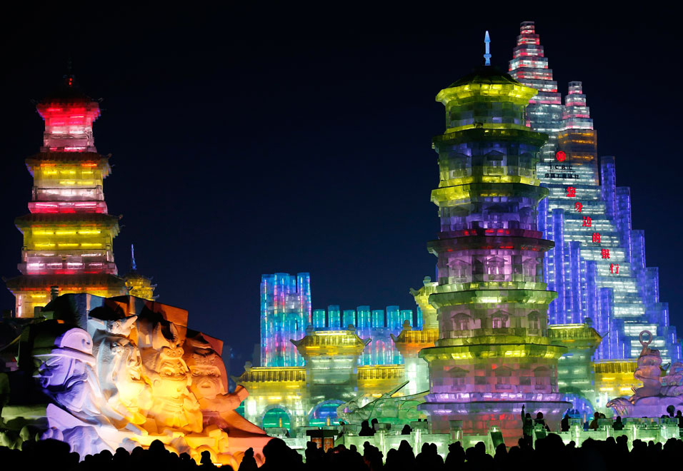 Harbin-International-Ice-Snow-Sculpture-Festival-2014-6.jpg