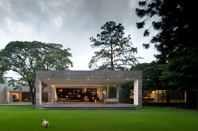 Isay-Weinfeld-Casa-Grecia-Sao-Paulo-architecture-3.jpg