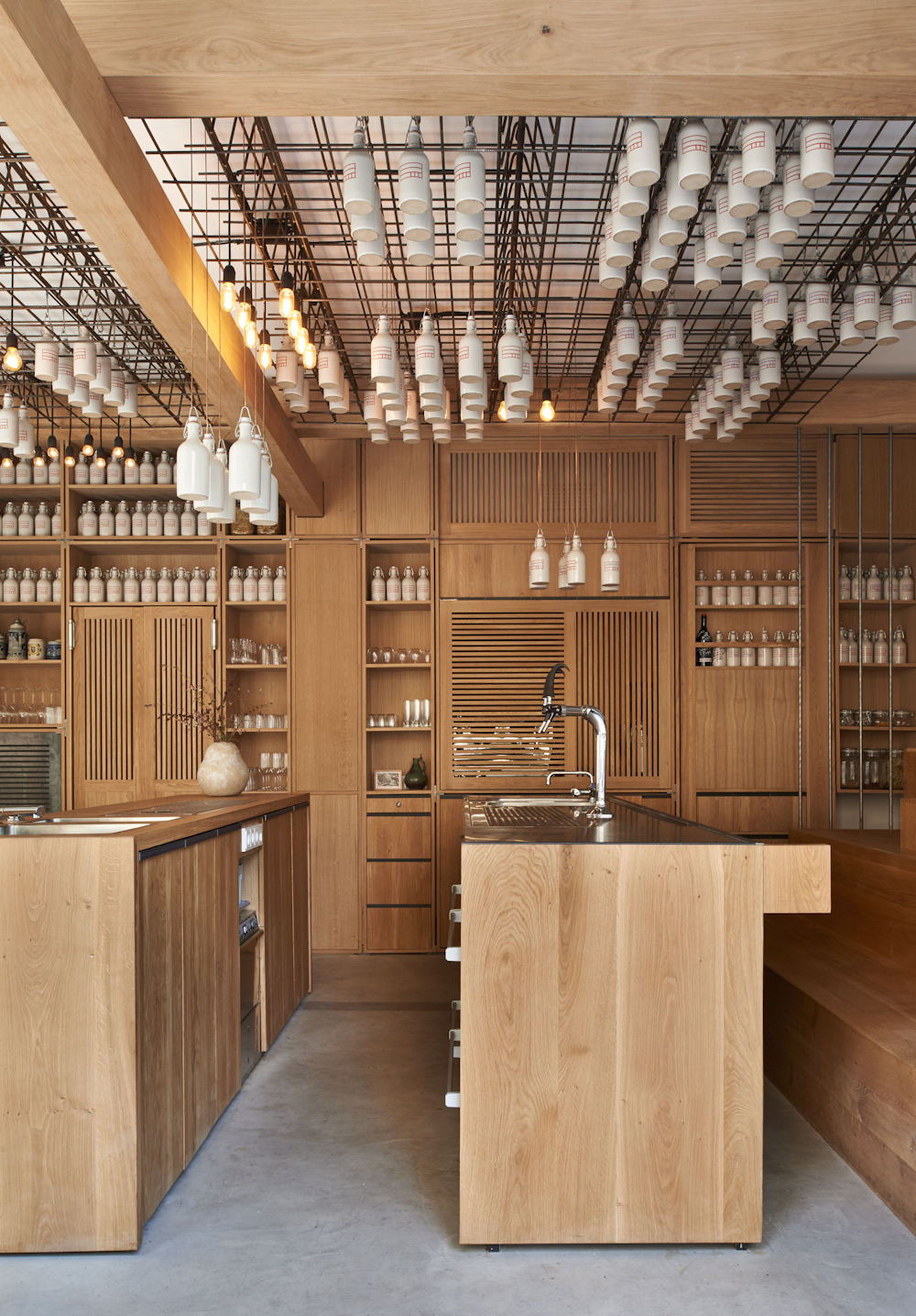 Gamsei-Buero-Wagner-Cocktail-Bar-2.jpg