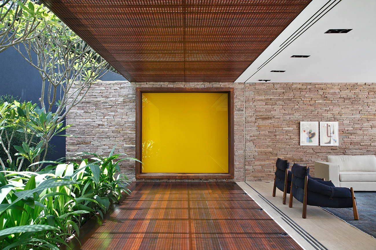 AH House By Studio Guilherme Torres