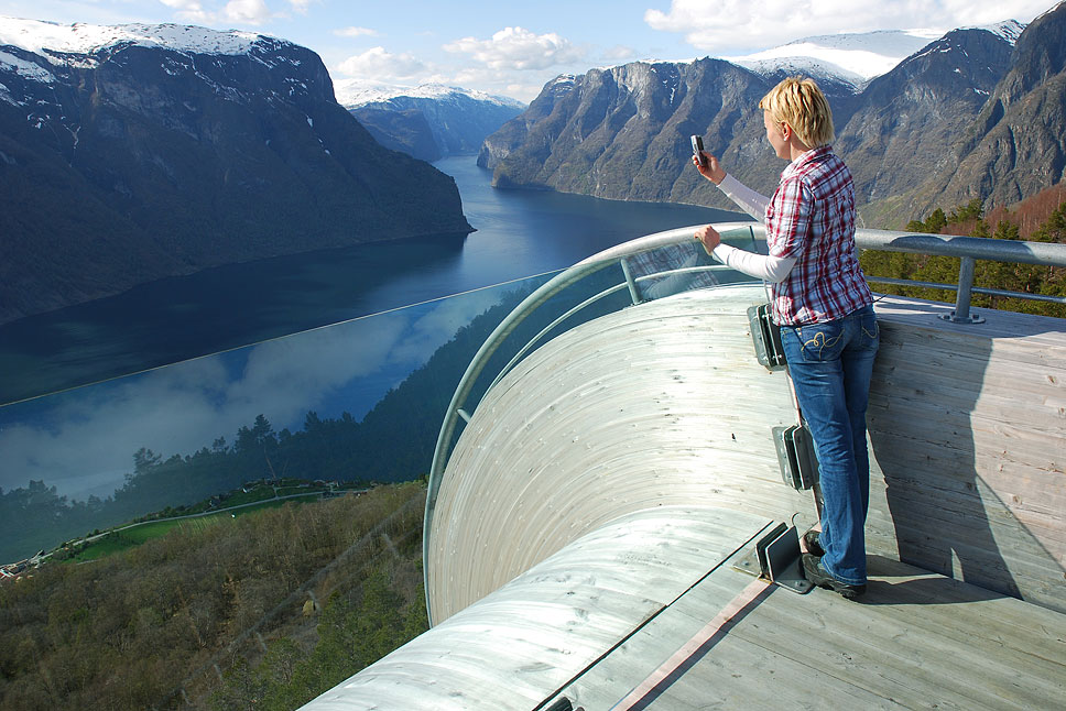 Travel-Norway-Architecture-28.jpg
