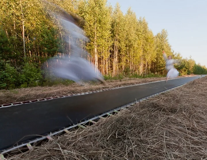 The Fast Track Trampoline, Russia