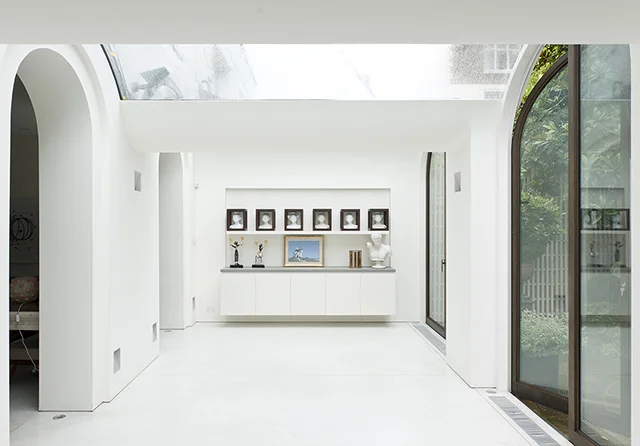 A Mews House Renovation by Andy Martin Architects