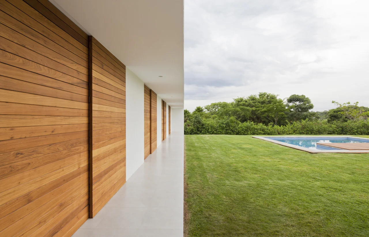 The Sun-Drenched Rooms of Casa Salto