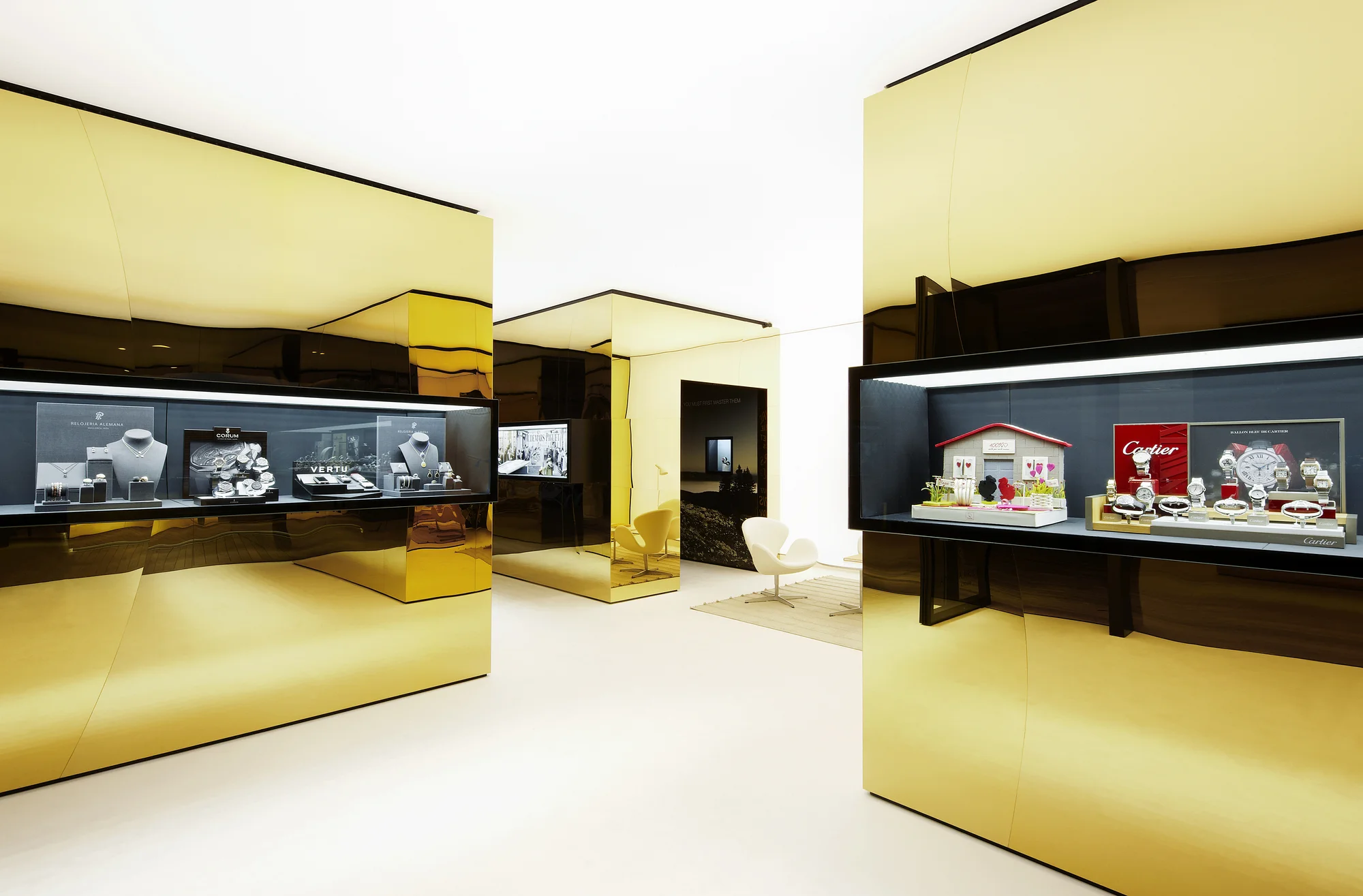 Dissolving Visual Barriers: Relojeria Alemana Boutique