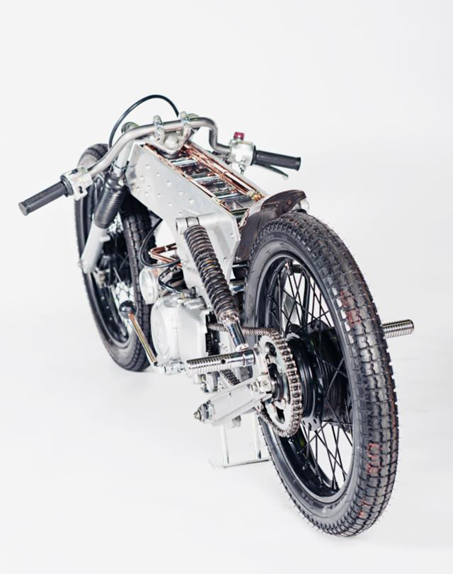 Andy-Copeland-Honda-CT110-Motorcycle-Express-Post-9.jpg