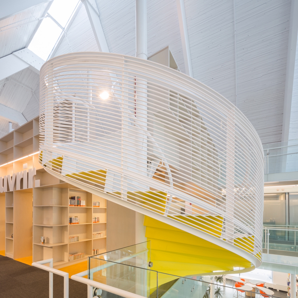 St Denys du Plateau Church is reinvented as Monique Corriveau Library, Quebec