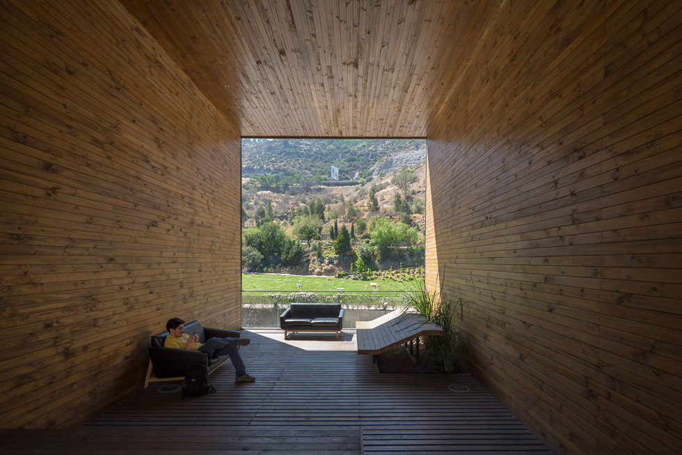  UDP Economics Building Duque Motta Santiago Chile Architecture 