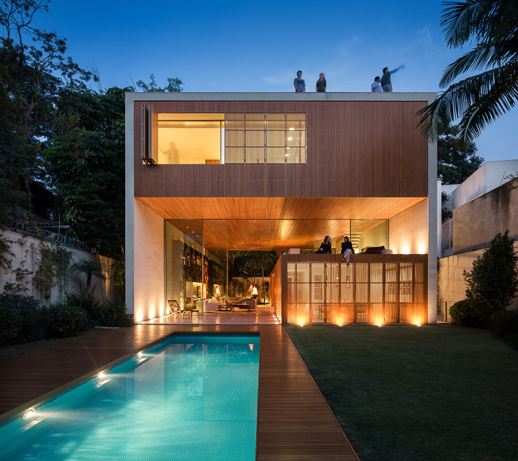  L House in San Paulo designed by architect Marcio Kogan of MK27 Studio 