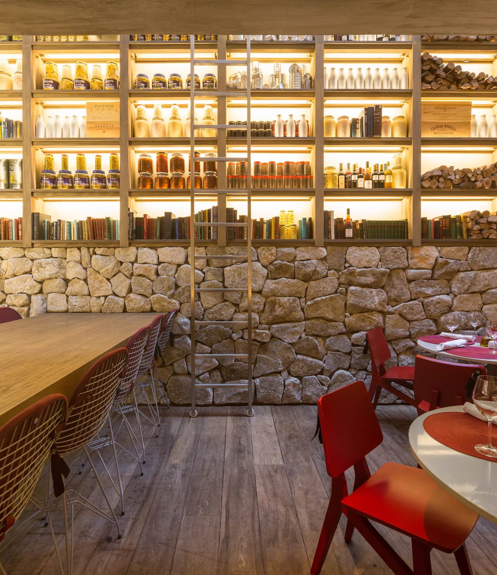 Mozza Bar & Restaurant in Sao Paulo designed by Arthur Casas