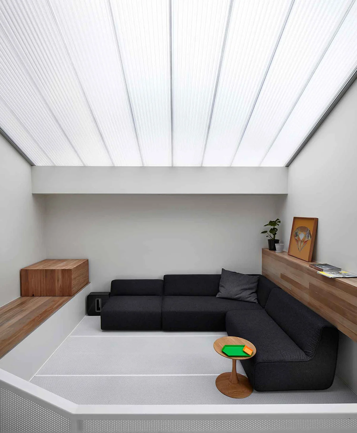  Lightbox House by Edward Moore Architects 
