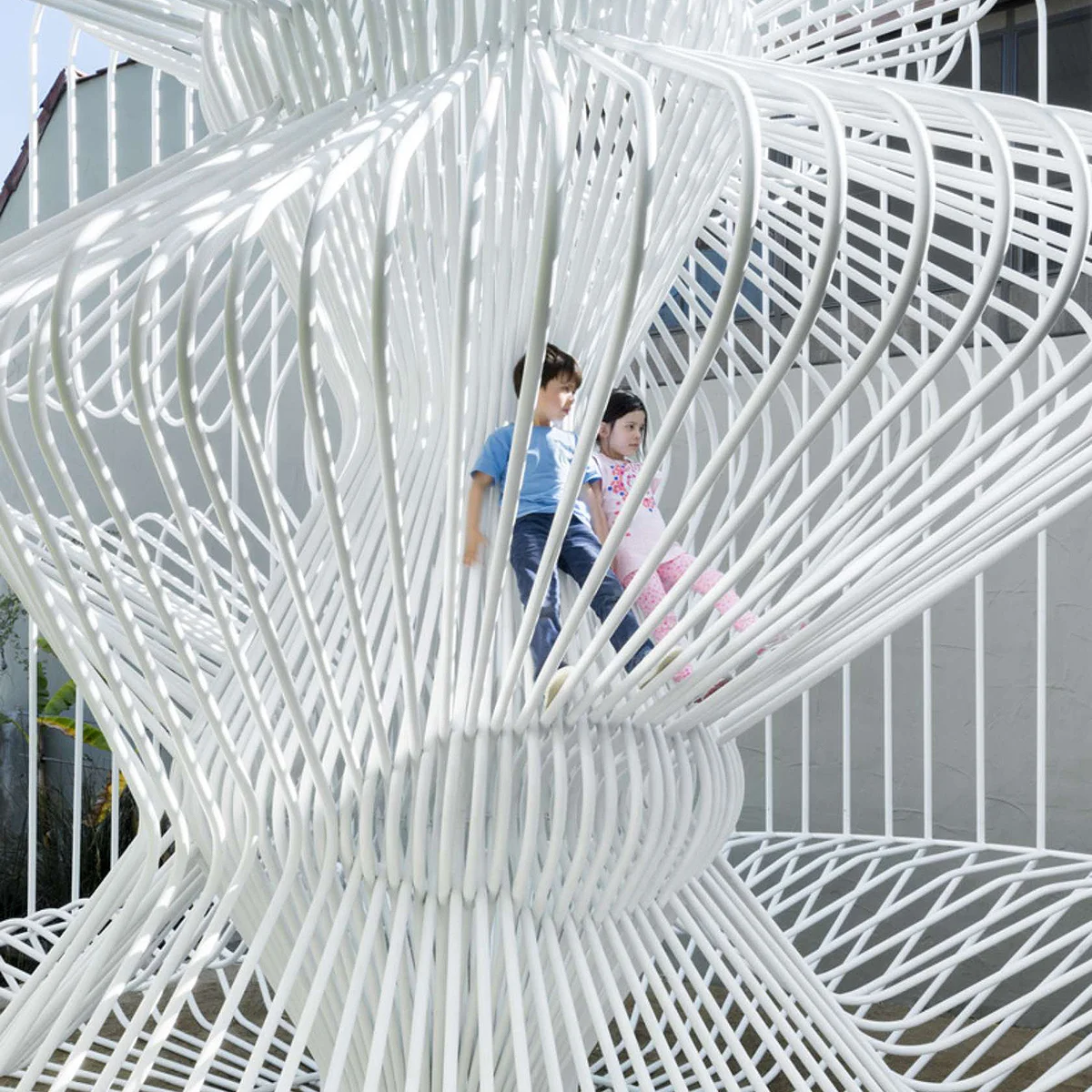 Interactive-Art-Installation-People-Play-Art-Suspended-6.jpg