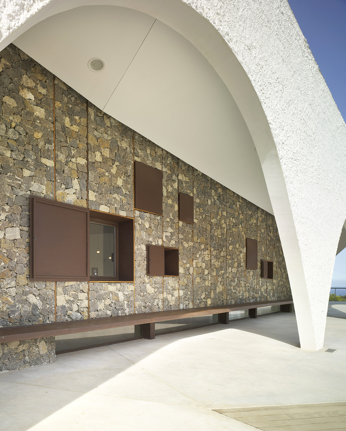  Environmental Education Centre El Captivador designed by Crystalzoo 