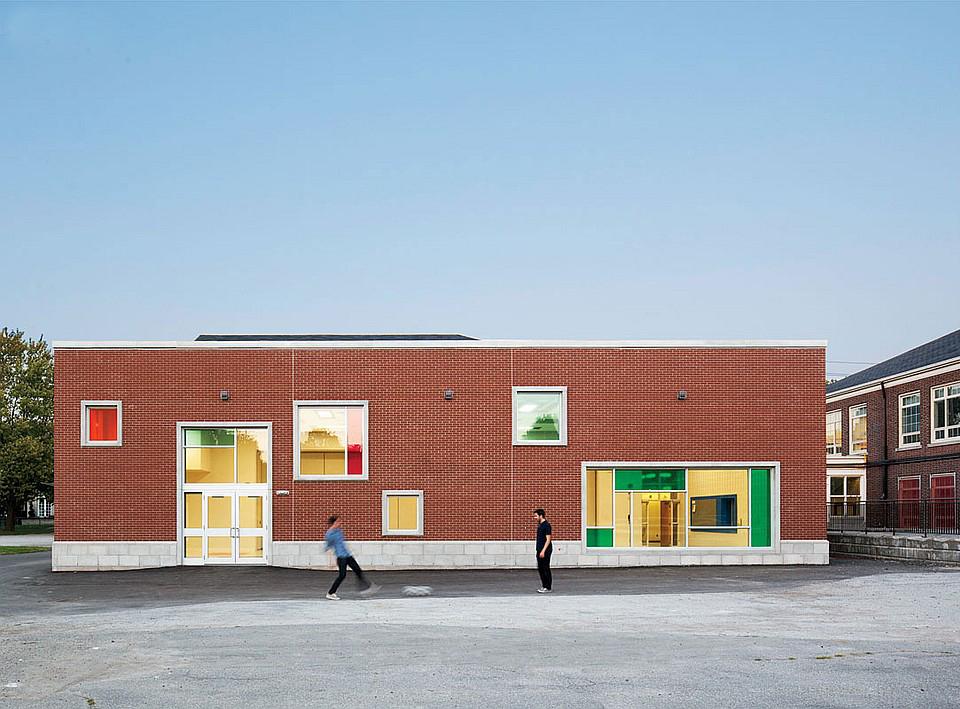  West Preparatory Junior Public School by Taylor Smyth Architects 