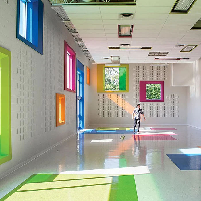 Rainbow Room: Taylor_Smyth Architects’ Addition to West Preparatory Junior Public School, Toronto