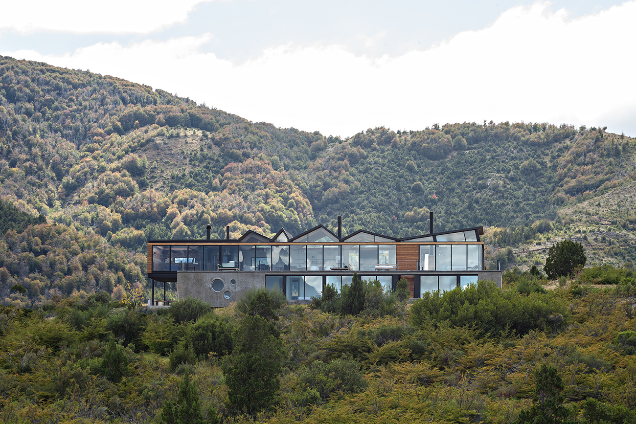 CS House in Barilocheon by Alric Galindez Arquitectos