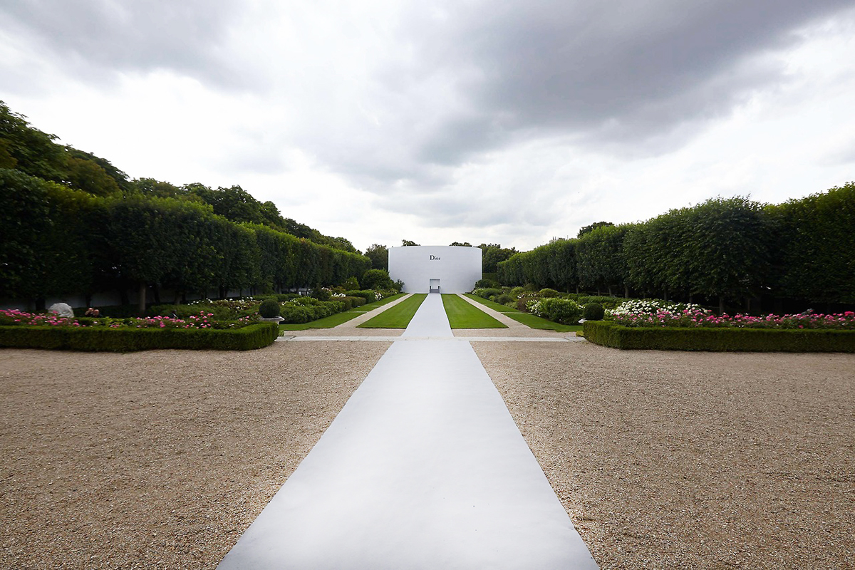 Christian Dior Couture Fall/Winter 2014 Fashion Show Musee Rodin in Paris