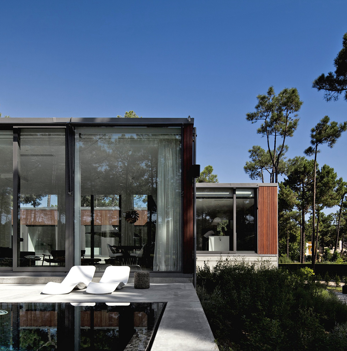 Casa Aroeria III by ColectivArquitectura in Lisbon.