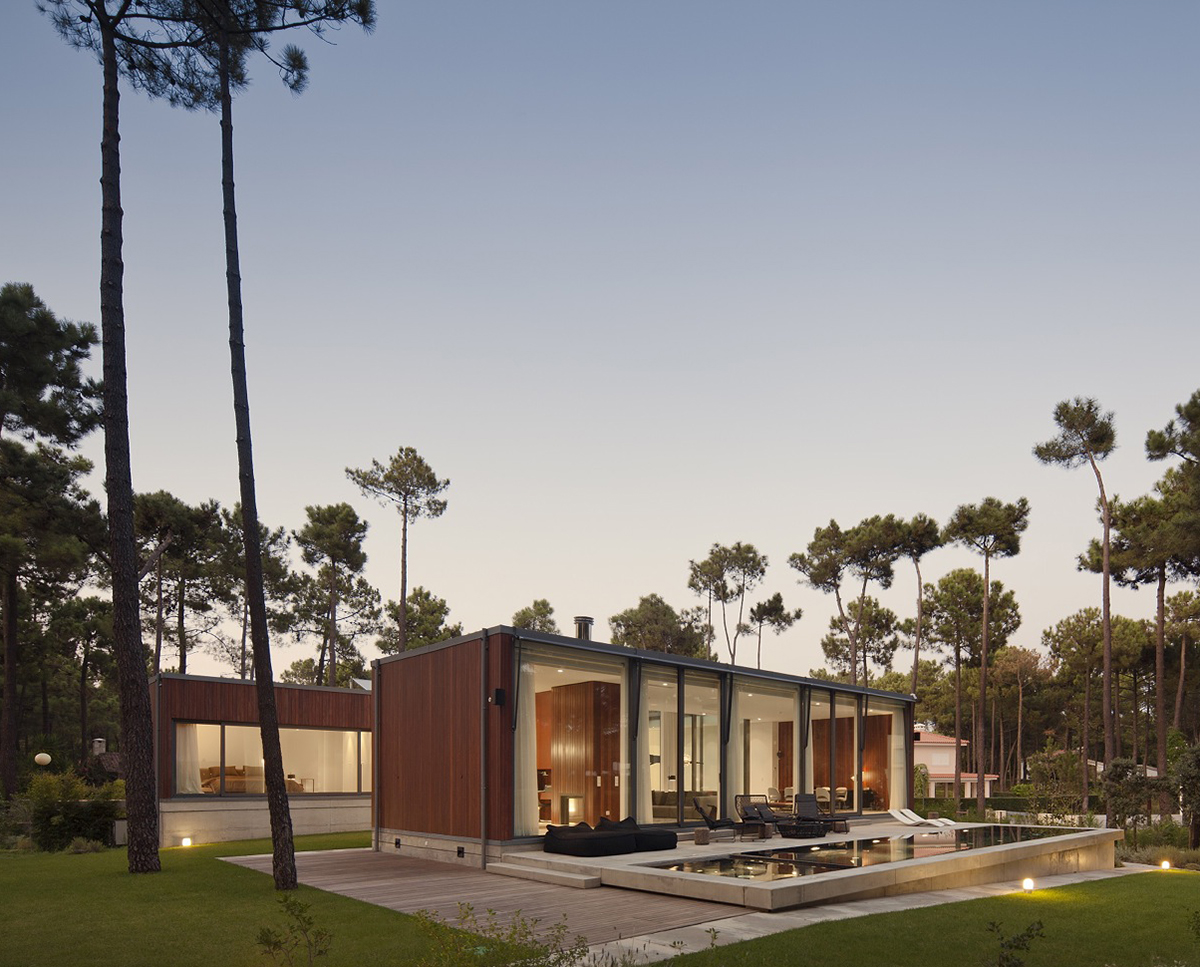 Casa Aroeria III by ColectivArquitectura in Lisbon.