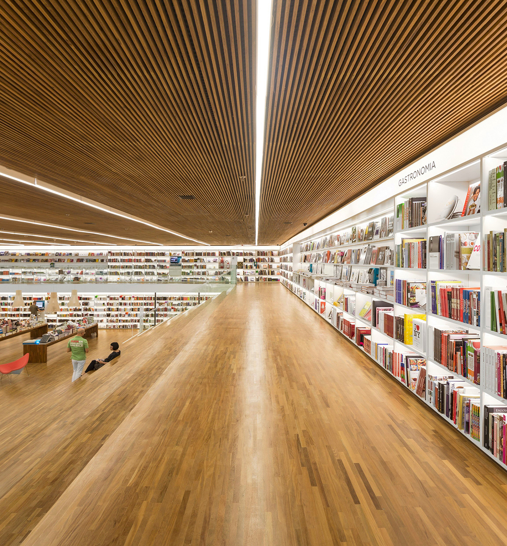 Livaria Cultura at Iguatemi by Studio MK27