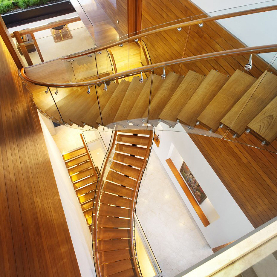  modern spaces with amazing stairs 