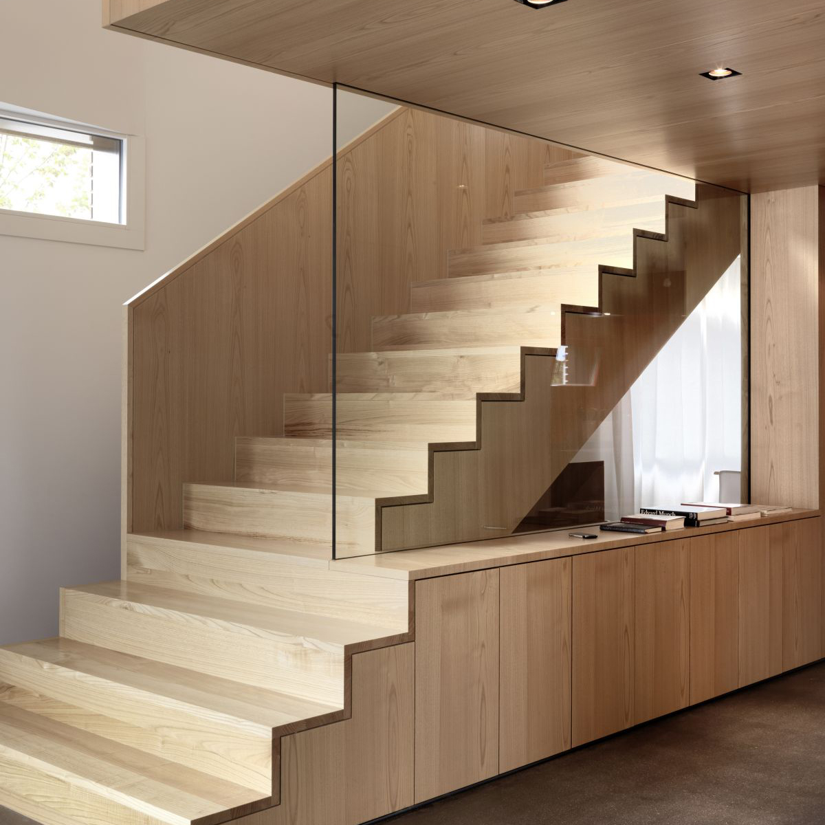  modern spaces with amazing stairs 