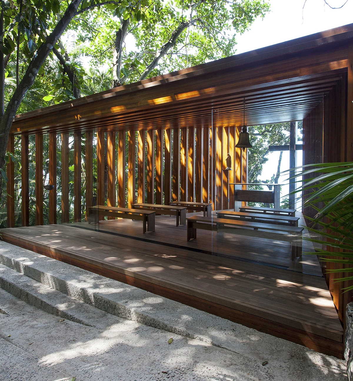  Capela Joa Chapel by Bernardes Arquitetura in Rio de Janeiro 