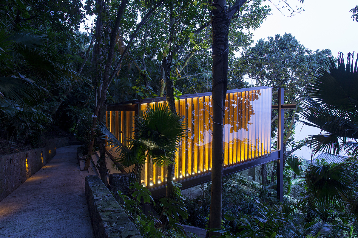 Capela Joa Chapel by Bernardes Arquitetura in Rio de Janeiro