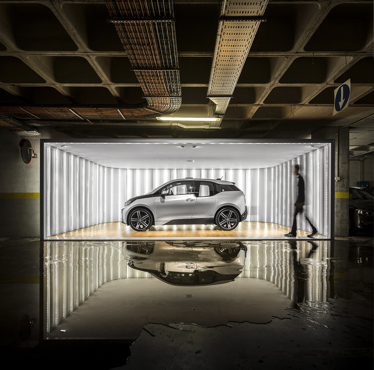 Atelier Centra Acquitectos present the new BMWi to Press 