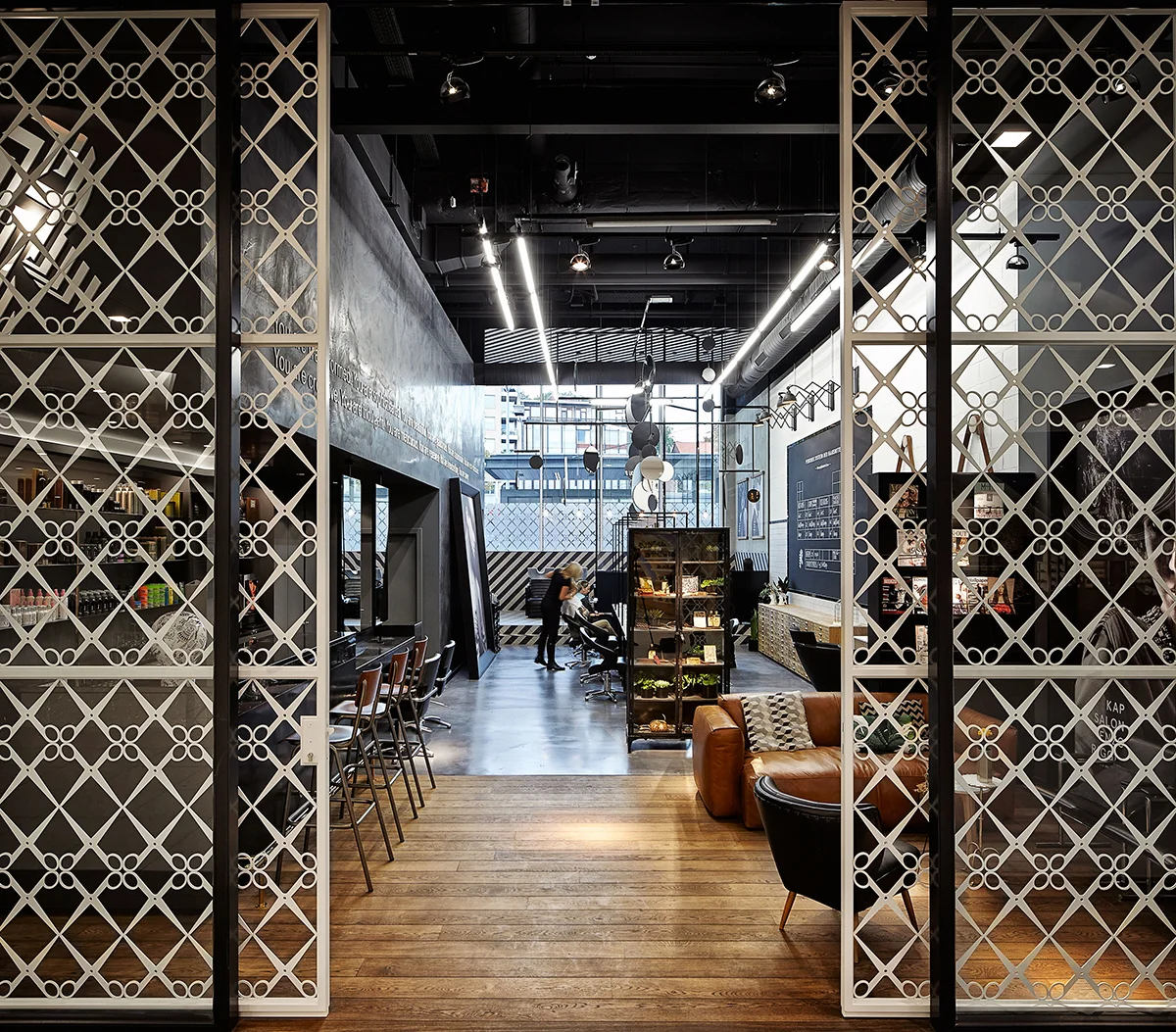 Creneau-International-EnzoRiggio-R-Salon-Design-1.jpg