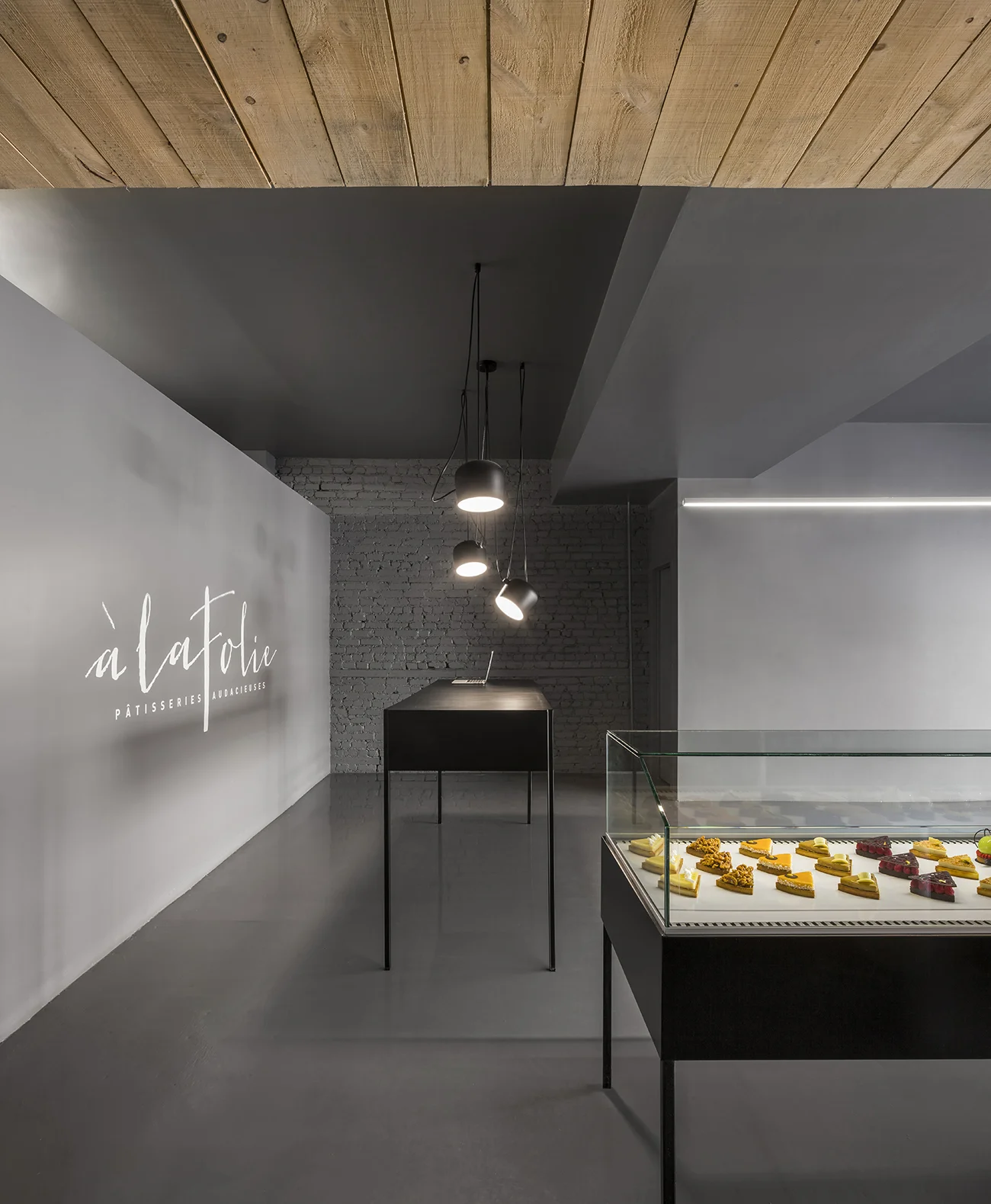  Pâtisserie À la Folie by Anne Sophie Goneau 