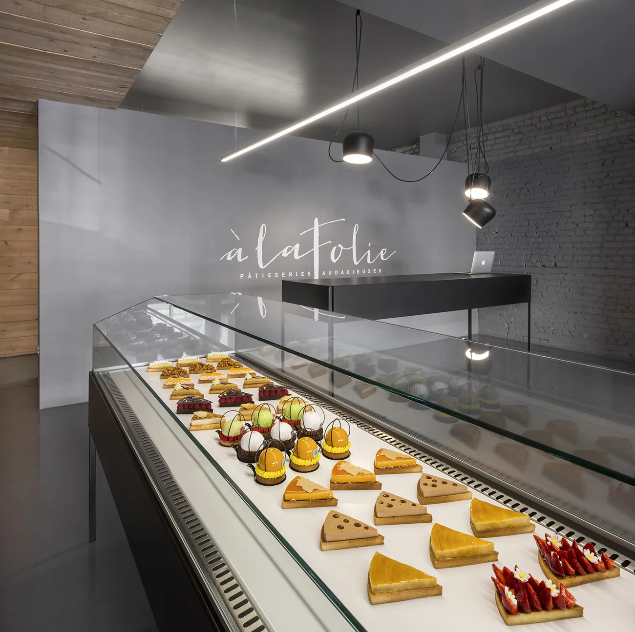  Pâtisserie À la Folie by Anne Sophie Goneau 