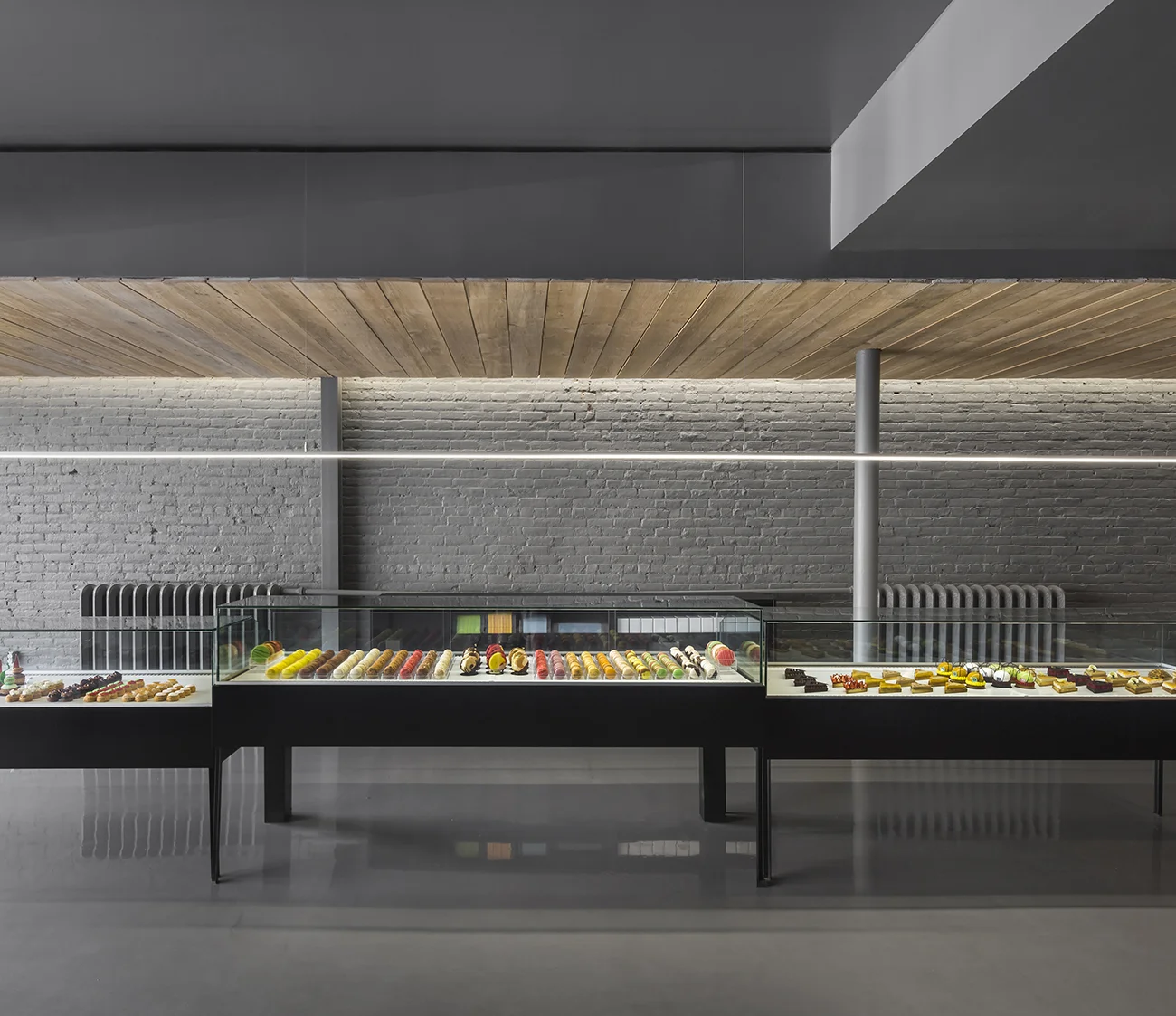 Pâtisserie À la Folie by Anne Sophie Goneau 