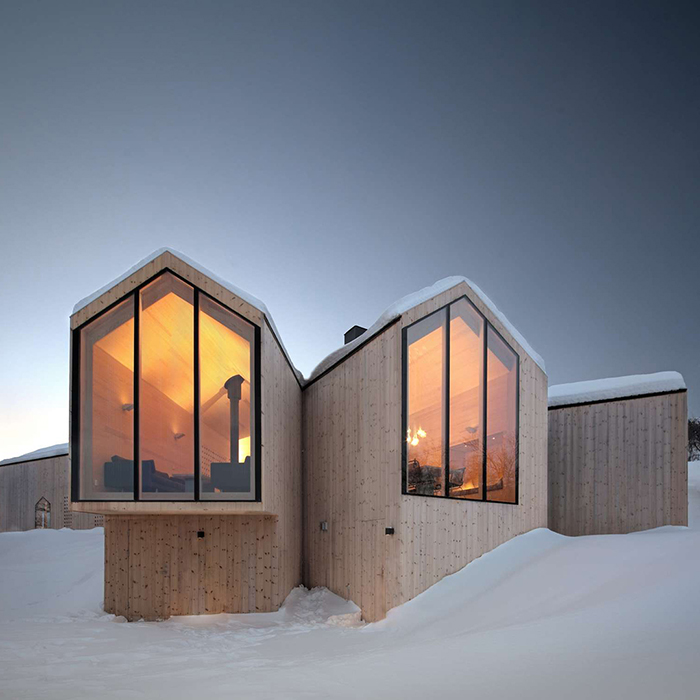 Split View Mountain Lodge by Reiulf Ramstad Arkitekter